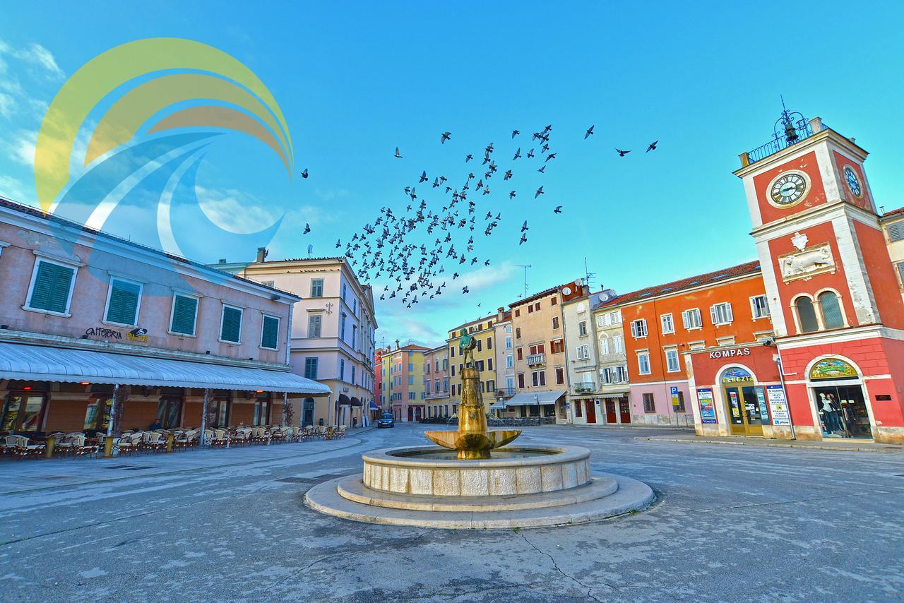 Apartments Ana Rovinj Exteriör bild